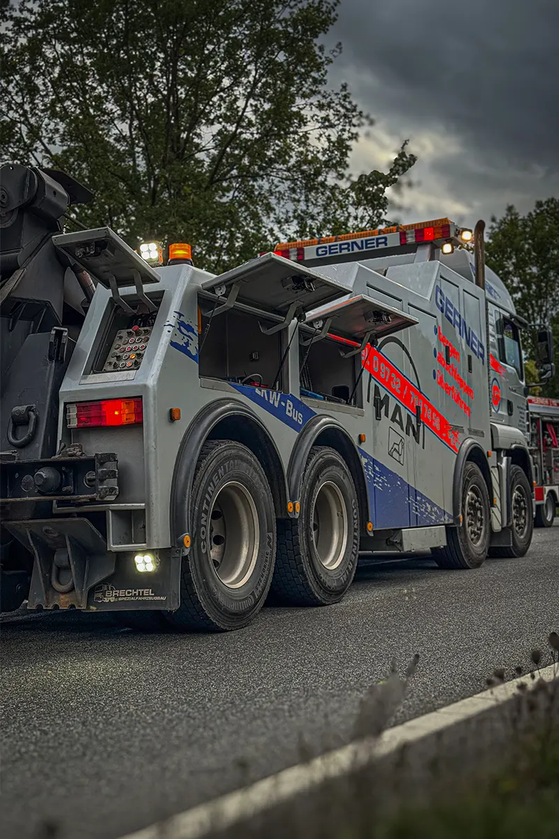 Fuhrpark der Kfz-Werkstatt in Fuchstadt bei Hammelburg